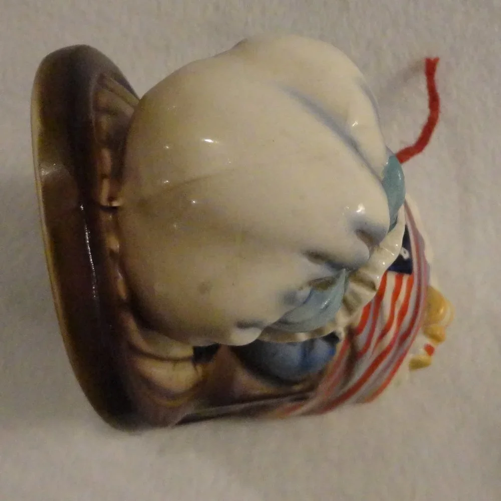 vintage Betsy Ross Fred Roberts Company Music Box - Picture 6 of 8